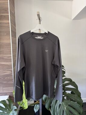 Arc'teryx Motus Crew LS T-shirt Long Sleeve Men's – Sz Large Authentic